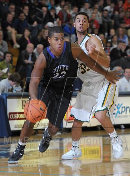Thumbnail 2 in West Linn vs. South Eugene (Les Schwab Invitational) photogallery.