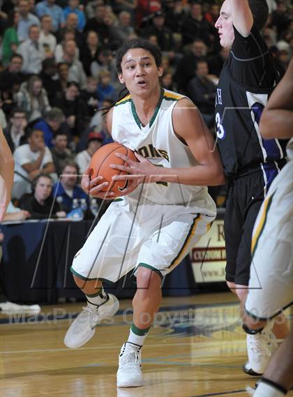 Thumbnail 3 in West Linn vs. South Eugene (Les Schwab Invitational) photogallery.