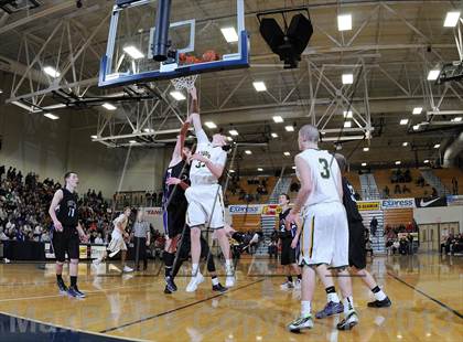 Thumbnail 1 in West Linn vs. South Eugene (Les Schwab Invitational) photogallery.