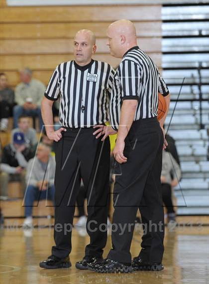 Thumbnail 1 in West Linn vs. South Eugene (Les Schwab Invitational) photogallery.