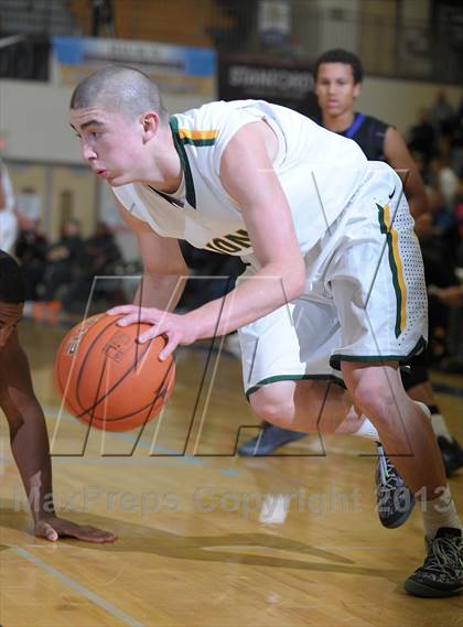 Thumbnail 1 in West Linn vs. South Eugene (Les Schwab Invitational) photogallery.