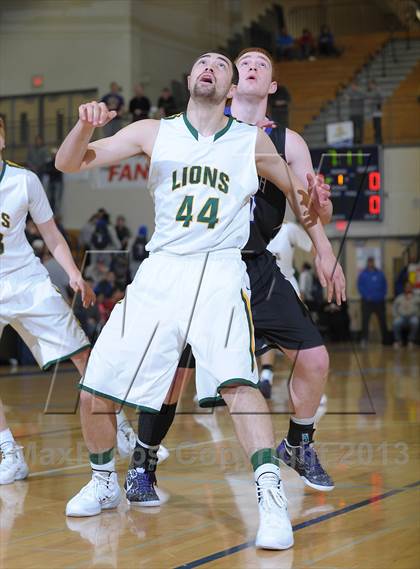 Thumbnail 2 in West Linn vs. South Eugene (Les Schwab Invitational) photogallery.