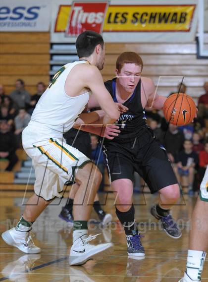 Thumbnail 1 in West Linn vs. South Eugene (Les Schwab Invitational) photogallery.