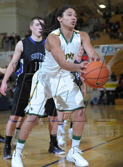Thumbnail 2 in West Linn vs. South Eugene (Les Schwab Invitational) photogallery.