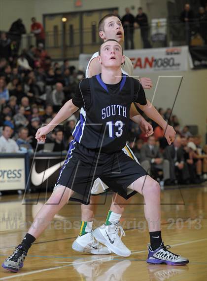 Thumbnail 1 in West Linn vs. South Eugene (Les Schwab Invitational) photogallery.