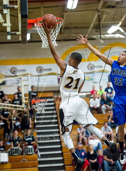 Thumbnail 1 in Norco @ Calabasas photogallery.