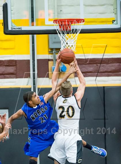 Thumbnail 1 in Norco @ Calabasas photogallery.