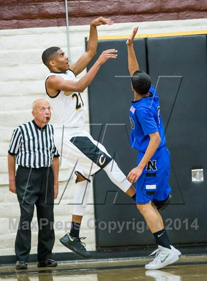 Thumbnail 2 in Norco @ Calabasas photogallery.