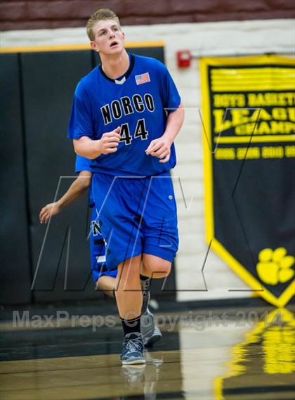 Thumbnail 1 in Norco @ Calabasas photogallery.