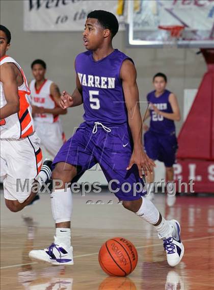 Thumbnail 3 in Warren vs. Fort Bend Bush (McDonald's Texas Invitational) photogallery.
