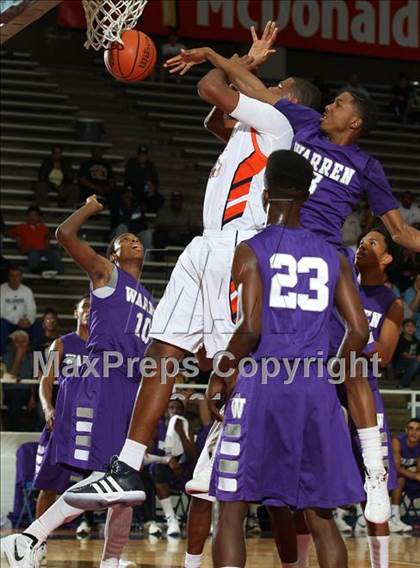 Thumbnail 2 in Warren vs. Fort Bend Bush (McDonald's Texas Invitational) photogallery.