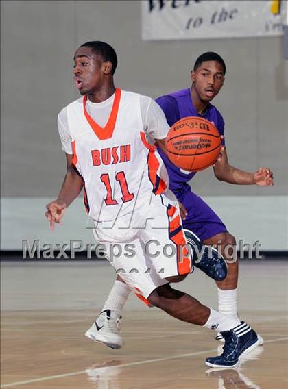 Thumbnail 3 in Warren vs. Fort Bend Bush (McDonald's Texas Invitational) photogallery.