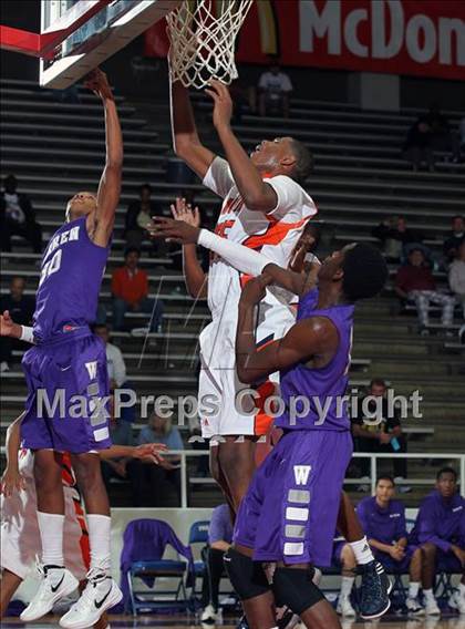 Thumbnail 3 in Warren vs. Fort Bend Bush (McDonald's Texas Invitational) photogallery.