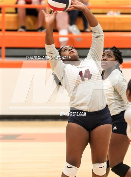 Thumbnail 2 in Corsicana vs. Rowlett photogallery.