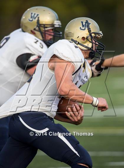 Thumbnail 1 in Wood @ Loudoun Valley photogallery.
