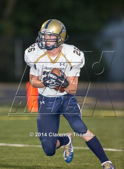 Thumbnail 1 in Wood @ Loudoun Valley photogallery.