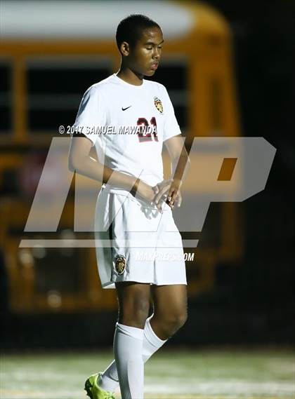Thumbnail 3 in Harvard-Westlake vs St. Francis photogallery.