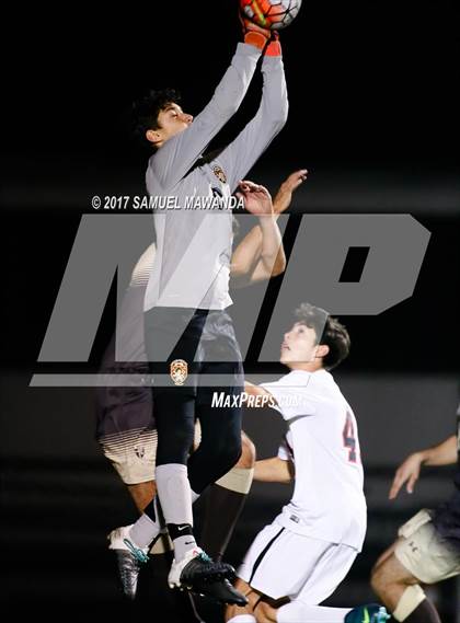 Thumbnail 2 in Harvard-Westlake vs St. Francis photogallery.