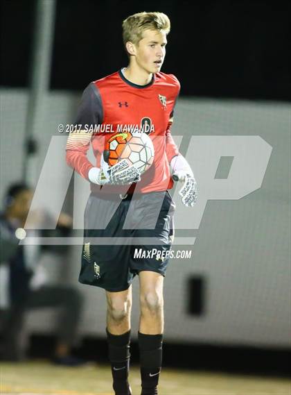 Thumbnail 1 in Harvard-Westlake vs St. Francis photogallery.
