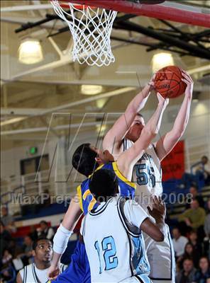 Thumbnail 2 in Serra vs. Bellarmine Prep (CIF CCS Playoffs) photogallery.
