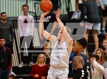 Thumbnail 3 in Round Rock @ Vandegrift photogallery.