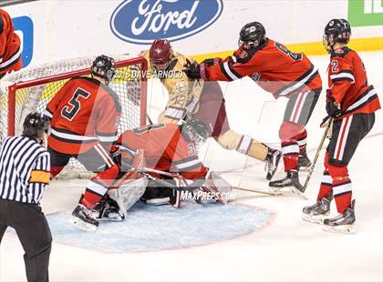 Thumbnail 3 in Boston College High vs. Pope Francis (MIAA Division 1A Final) photogallery.