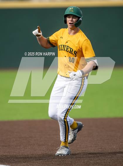 Thumbnail 1 in Douglas @ Bishop Manogue photogallery.