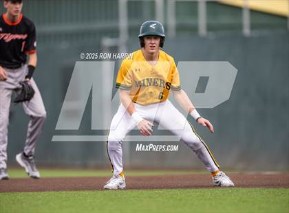Thumbnail 2 in Douglas @ Bishop Manogue photogallery.