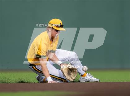 Thumbnail 1 in Douglas @ Bishop Manogue photogallery.