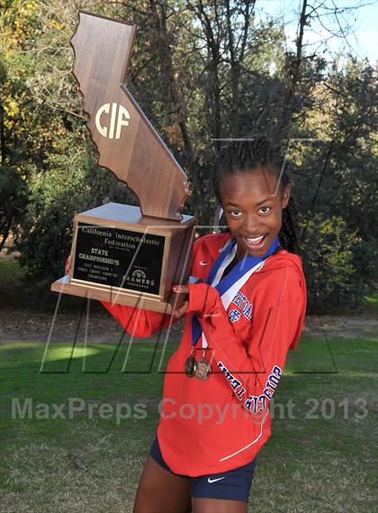Thumbnail 2 in CIF State Cross Country Championships (Girls Awards) photogallery.