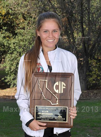 Thumbnail 2 in CIF State Cross Country Championships (Girls Awards) photogallery.