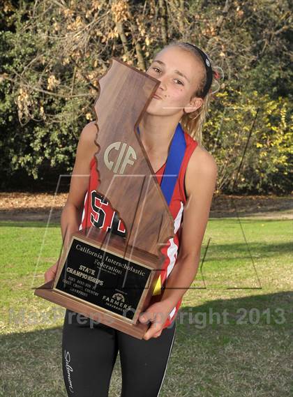 Thumbnail 3 in CIF State Cross Country Championships (Girls Awards) photogallery.