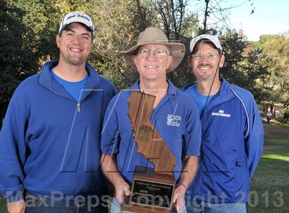 Thumbnail 2 in CIF State Cross Country Championships (Girls Awards) photogallery.