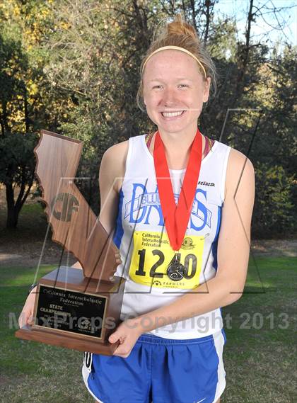 Thumbnail 3 in CIF State Cross Country Championships (Girls Awards) photogallery.