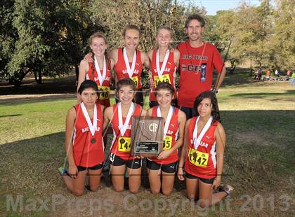 Thumbnail 2 in CIF State Cross Country Championships (Girls Awards) photogallery.