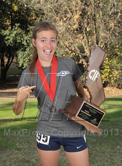 Thumbnail 2 in CIF State Cross Country Championships (Girls Awards) photogallery.