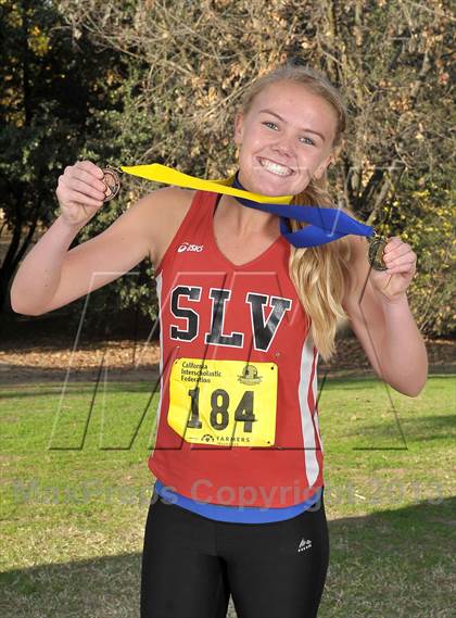 Thumbnail 2 in CIF State Cross Country Championships (Girls Awards) photogallery.