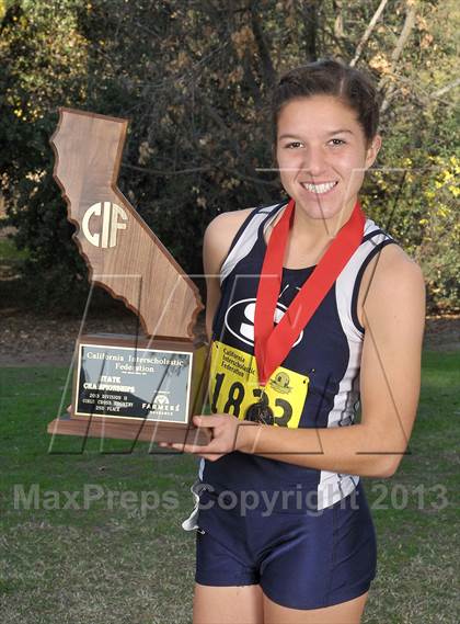 Thumbnail 2 in CIF State Cross Country Championships (Girls Awards) photogallery.