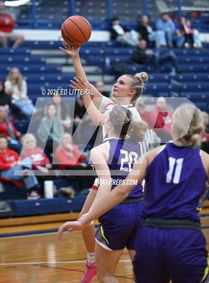 Thumbnail 1 in Valley vs South Webster (OHSAA Division VI Sectional) photogallery.