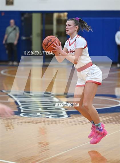 Thumbnail 2 in Valley vs South Webster (OHSAA Division VI Sectional) photogallery.