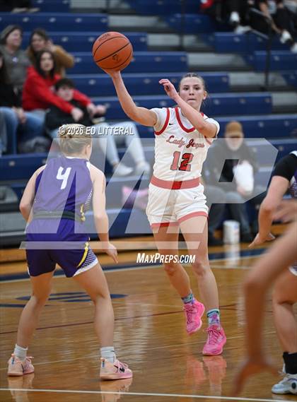 Thumbnail 3 in Valley vs South Webster (OHSAA Division VI Sectional) photogallery.