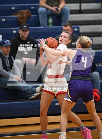 Thumbnail 3 in Valley vs South Webster (OHSAA Division VI Sectional) photogallery.