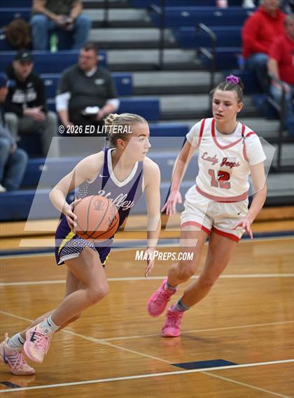Thumbnail 2 in Valley vs South Webster (OHSAA Division VI Sectional) photogallery.
