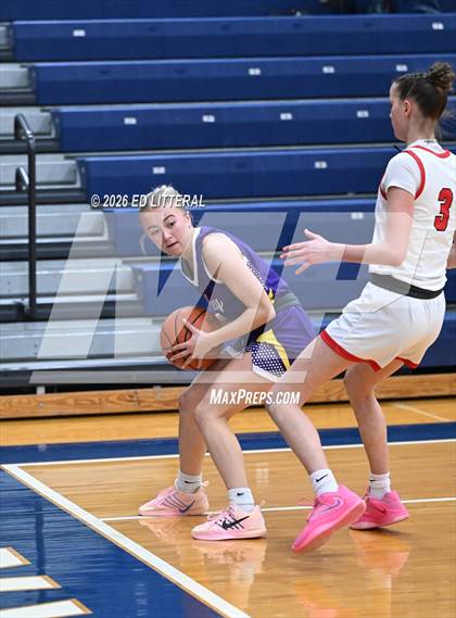 Thumbnail 1 in Valley vs South Webster (OHSAA Division VI Sectional) photogallery.