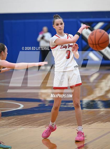 Thumbnail 2 in Valley vs South Webster (OHSAA Division VI Sectional) photogallery.