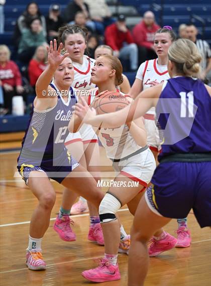 Thumbnail 3 in Valley vs South Webster (OHSAA Division VI Sectional) photogallery.