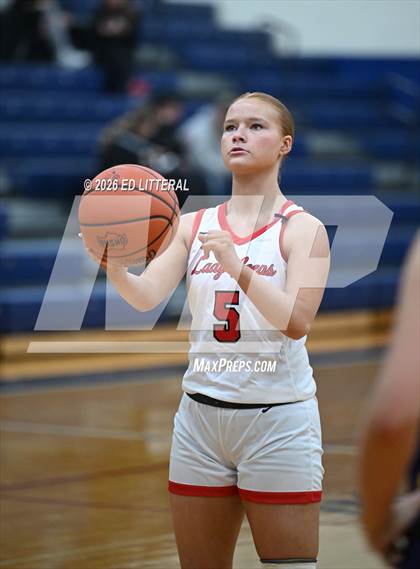Thumbnail 1 in Valley vs South Webster (OHSAA Division VI Sectional) photogallery.