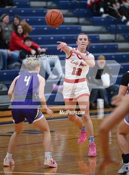 Thumbnail 1 in Valley vs South Webster (OHSAA Division VI Sectional) photogallery.