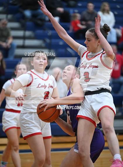 Thumbnail 3 in Valley vs South Webster (OHSAA Division VI Sectional) photogallery.