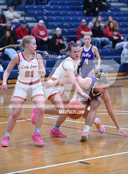 Thumbnail 1 in Valley vs South Webster (OHSAA Division VI Sectional) photogallery.